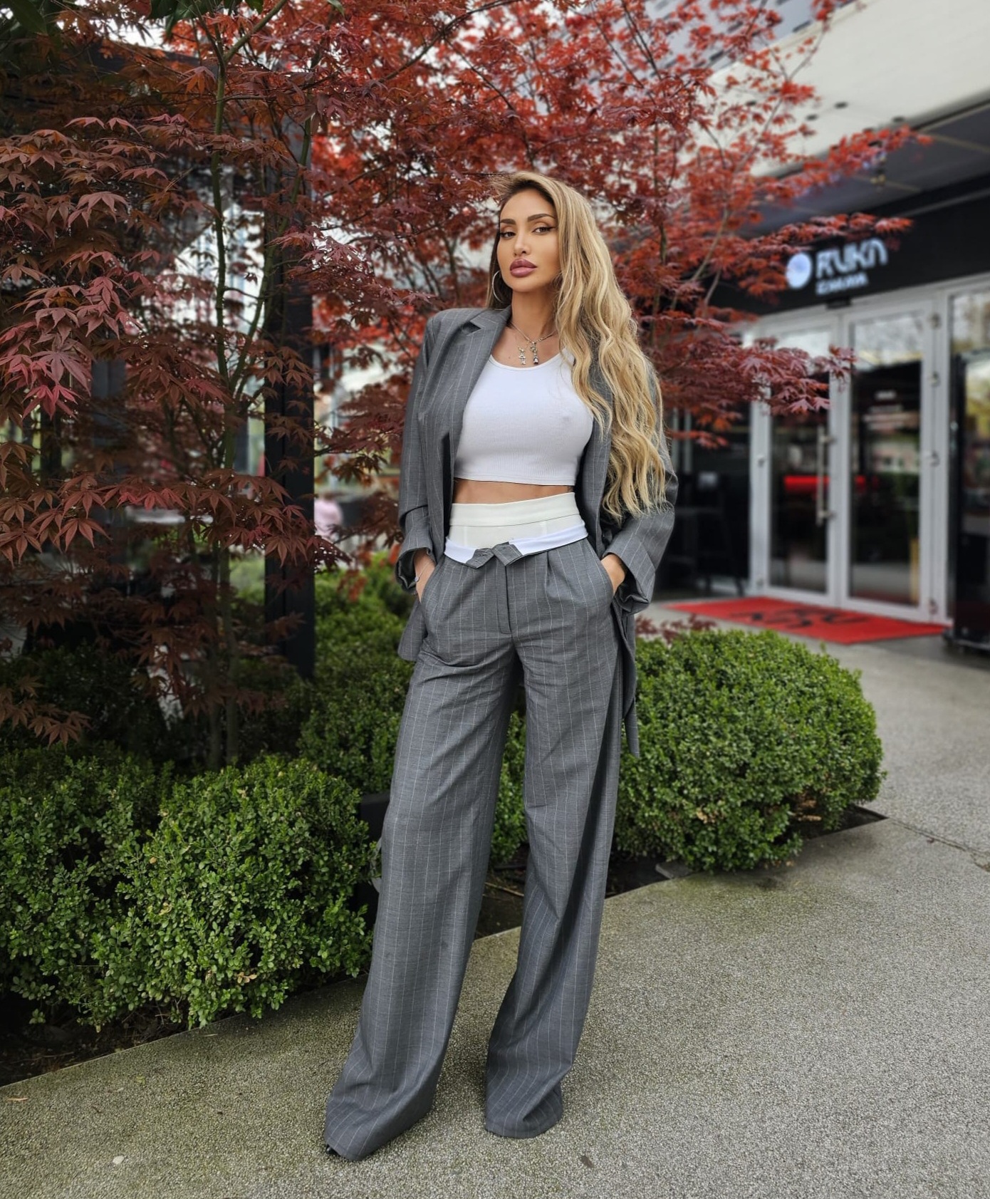 Pantaloni Tailored Wide cu dungi